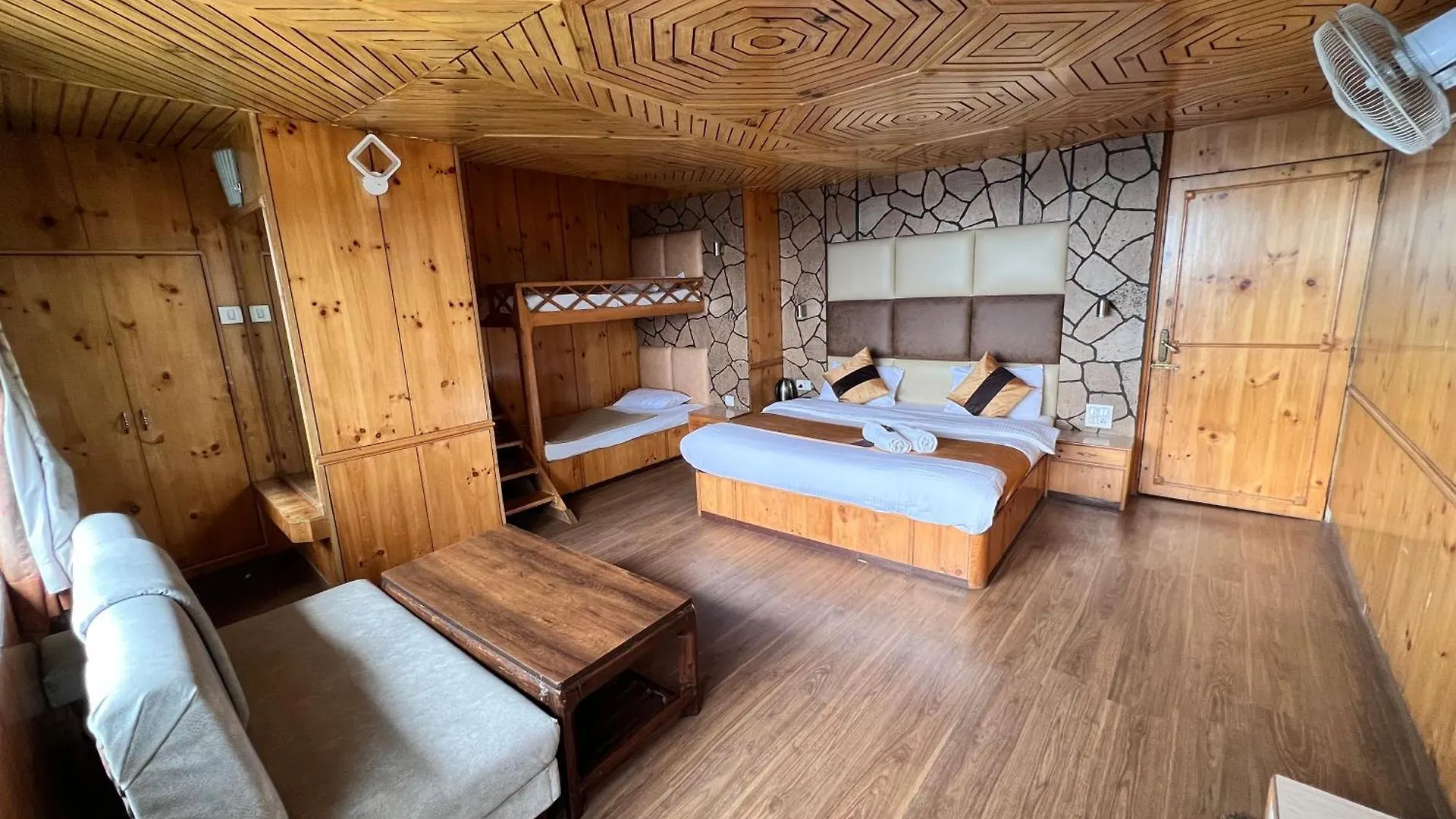Victory Hotel And Restaurant By Gs Hospitality Shimla